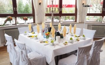 Personalizowane winietki – nie tylko informacja, ale dekoracja