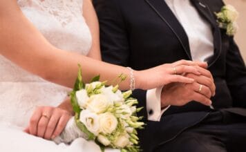 Świeca jedności – symboliczny prezent dla nowożeńców