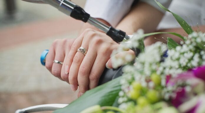 Jak zorganizować transport dla gości?