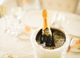 Czy trzeba pisać kartki z podziękowaniem po weselu?